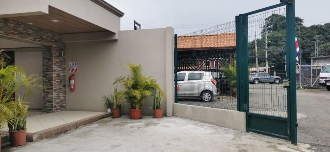 Apartamento H Gonzalez 14 Διαμέρισμα Αλαχουέλα Εξωτερικό φωτογραφία